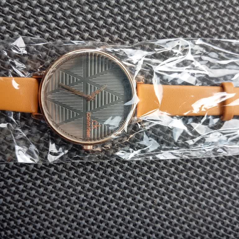 Reklamda Gösterilen Saat Yerine Farklı Ürün Gönderildi