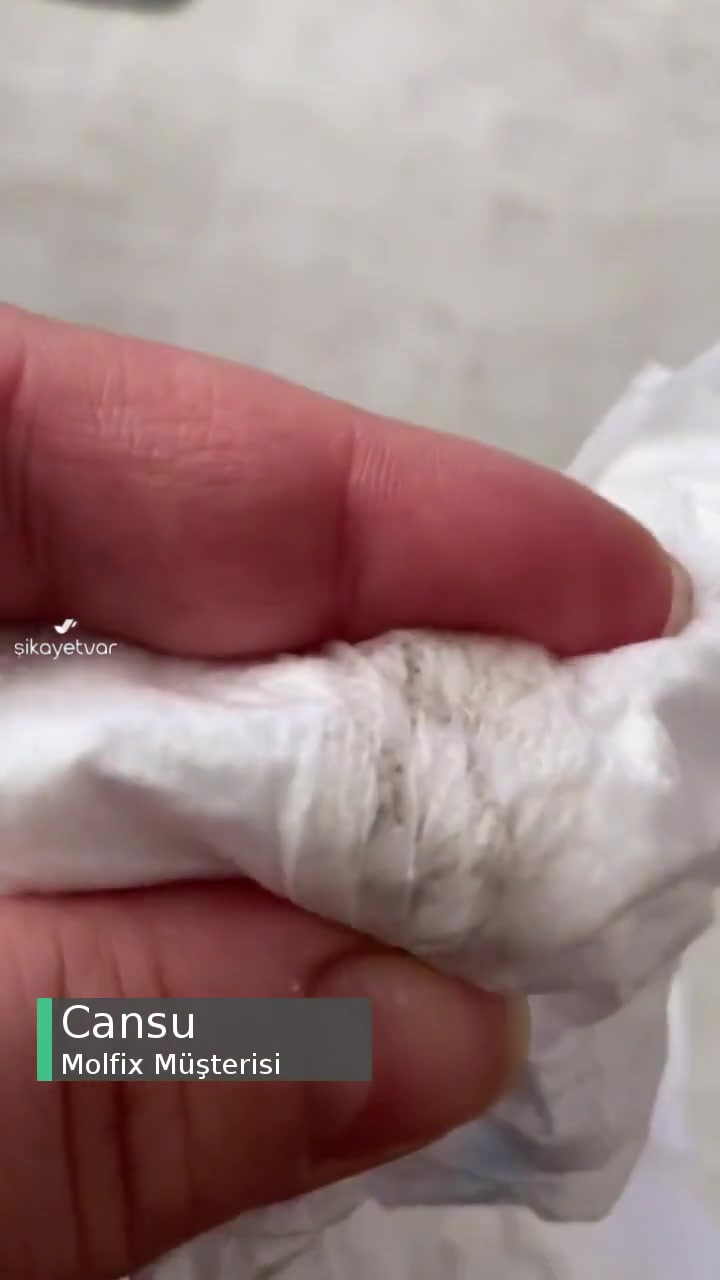 Molfix Bebek Bezinde Sert Bir Cisim videonun kapak resmi