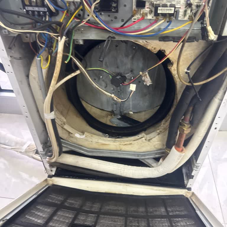 Yetkili Servis Hatası Nedeniyle Patlayan Klima Motoru İçin Tam Değişim Ve Ücret İadesi Talebi