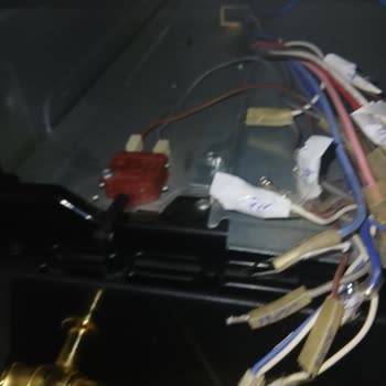 Vestel Fırın Komütatör Parçası İçin Aşırı Fiyat Ve Zorunlu Servis Değişikliği