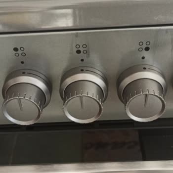 Arçelik Fırınının Boya Atması Ve Servisin Kullanıcı Hatası İddiası