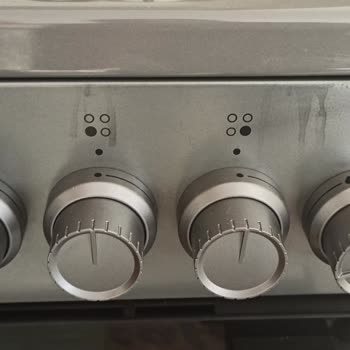 Arçelik Fırınının Boya Atması Ve Servisin Kullanıcı Hatası İddiası