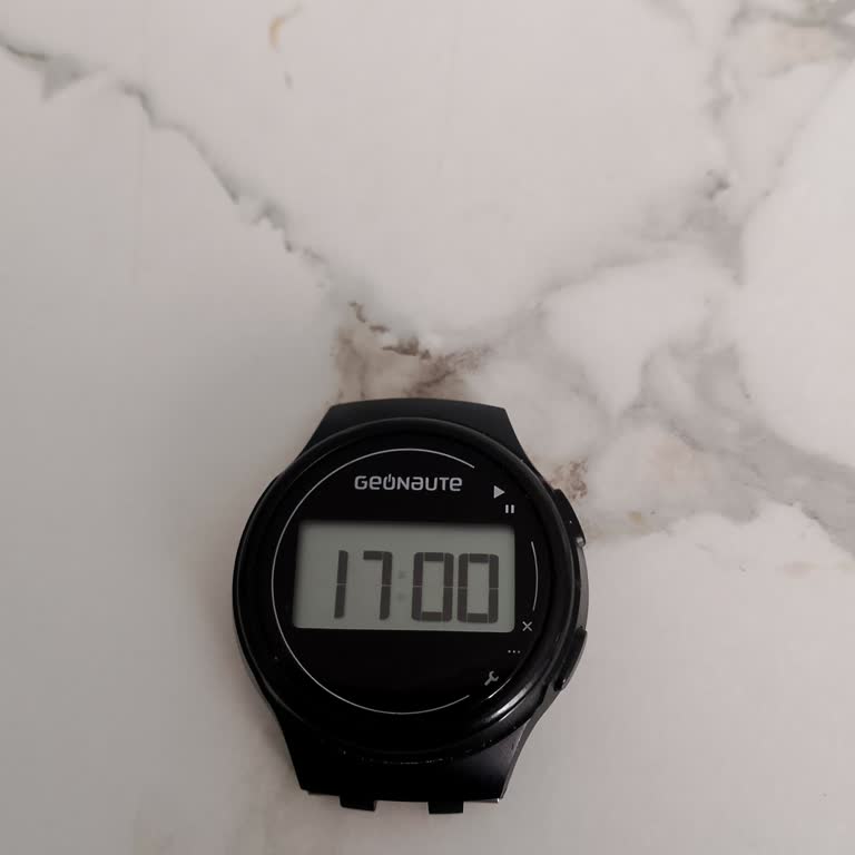 Decathlon’da Saat Kordonu Koptu, Yedek Parça Yok