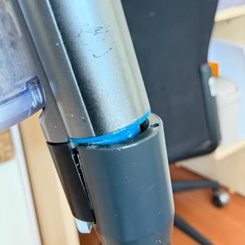 Motor Boru Bağlantısı Ağırlık Ve Şarj Adaptörü Nedeniyle Kırıldı