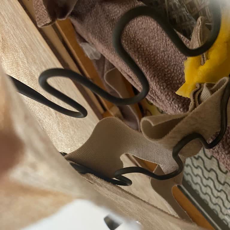 Yayları Patlayan Koltuk Takımı, Mağaza Cevapsızlığı