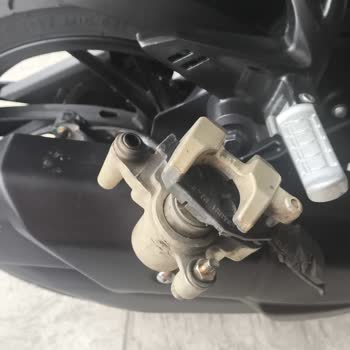 Tvs Motor Arka Fren Braketi Ani Kırıldı; Hayati Güvenlik Riski Ve Garanti Değişim Talebi