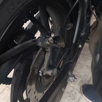 Tvs Motor Arka Fren Braketi Ani Kırıldı; Hayati Güvenlik Riski Ve Garanti Değişim Talebi