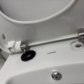 Creavit G100281621 Klozet Kapağı Menteşesi Ücretsiz Yedek Parça Talebi