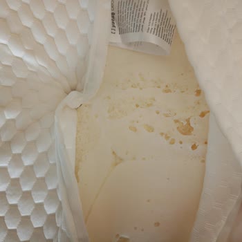 Yataş Boyun Yastığında Deformasyon Ve Rutubet Sebebiyle Ücret İadesi Talebi