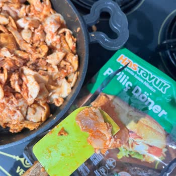 Migros Hastavuk Piliç Döner Ürününün Pişmemiş Parçaları Sağlık Riski Oluşturuyor