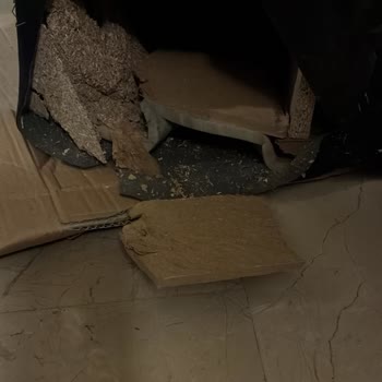 Divanev Ümraniye Şubesinde Kırık Koltuk Ve Puf Teslimatı Gecikmesi