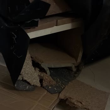 Divanev Ümraniye Şubesinde Kırık Koltuk Ve Puf Teslimatı Gecikmesi