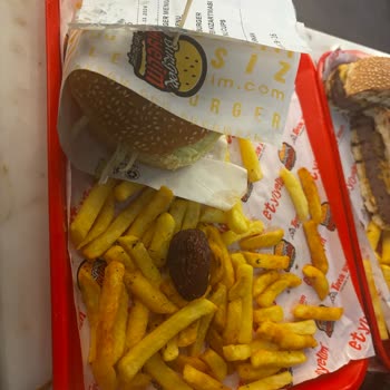 Burger Yiyelim Ramazan Menüsü Reklamıyla Uyuşmayan Servis Ve Ücret İadesi Talebi