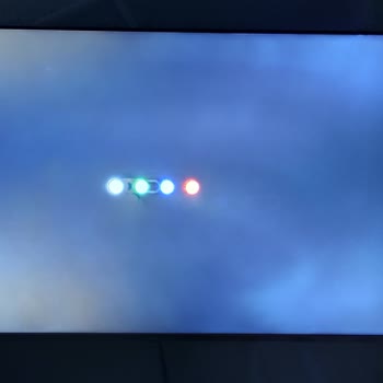 Ekranda Bulutlanma Ve Arka Işık Sızması Nedeniyle TV Değişimi Talebi