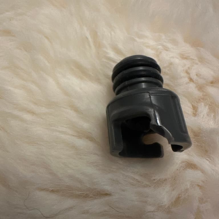 Sinbo SCC-7602 Model Makinesinde Parçalar Kırıldı Ve Yedek Parça Bulunamıyor