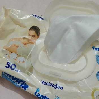Molfix Islak Mendilde Plastik Parça Çıktı, Bebek Sağlığı Tehlikede