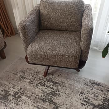 Yanlış Tekli Koltuk Ve Saygısız Engince Satış Elemanı, Cevapsız Müşteri Hizmetleri