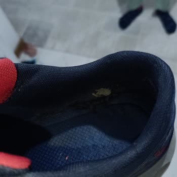 Skechers Erkek Spor Ayakkabısının Erken Yırtılması Ve Ücret İadesi Talebi