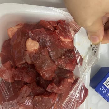 Carrefour'dan Bozulmuş Et Teslimatı Sağlık Endişesi Ve İade Talebi