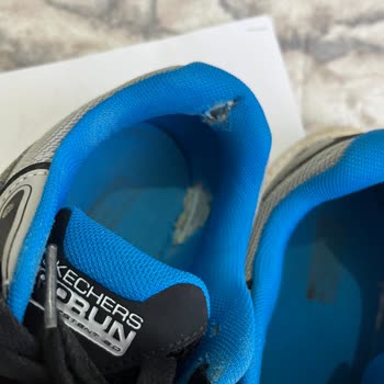 Skechers Ayakkabımda Üretim Hatası: Dikişler Çözülüyor Ve İç Astar Yırtılıyor