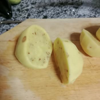 Çağdaş Market’te Satılan Bozuk Patatesler Sağlık Ve Müşteri Riski Oluşturuyor