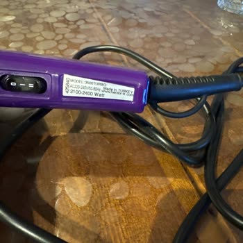 Yeni Alınan Fön Makinesinin Kabloda Patlaması Ve Elektrik Çarpması Riski