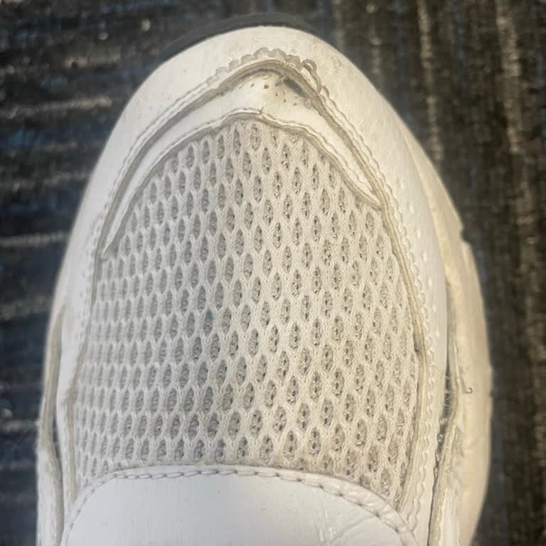 Deforme Olmuş Reebok Ayakkabısının Kusuru Reddedildiği İçin İade Ve Değişim Talebi