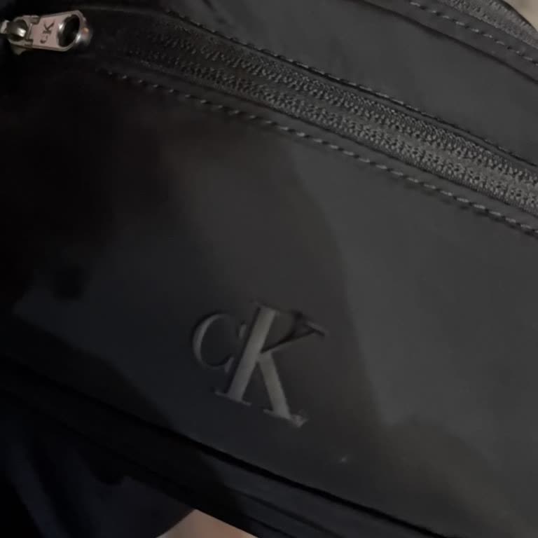 Silikon Amblem Yapışkanının Çözülmesi Ve Personelin İlgisiz Yaklaşımı