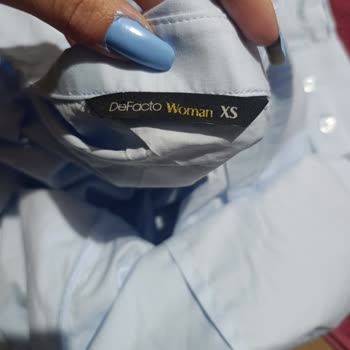 DeFacto Kadın Gömleği Ütülerken Aniden Yanması