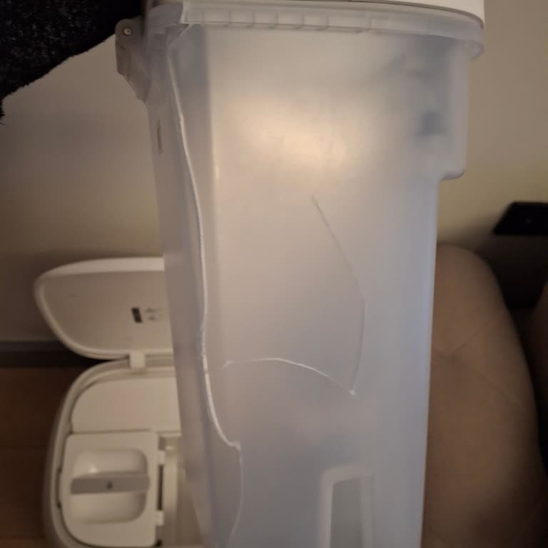 Temiz Su Tankı Kırıldı, Parça Stokta Yok Ve Kayıt Oluşturulmadı