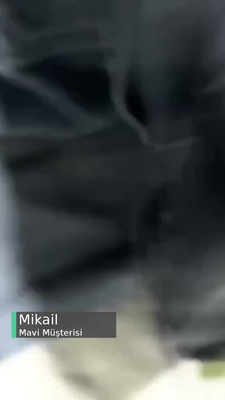 Mavi Arka Cepte Yırtık Ve Renk Solması videonun kapak resmi