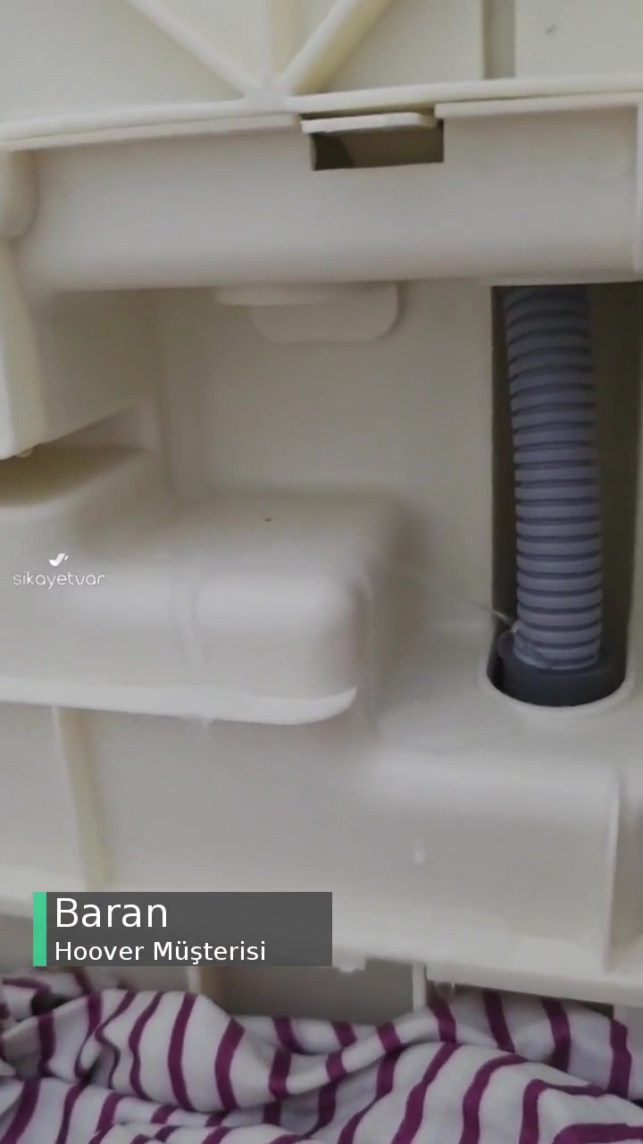 Hoover Kurutma Makinesinin Arkasındaki Borusu Patlak Suyu Dışarı Akıtıyor! videonun kapak resmi