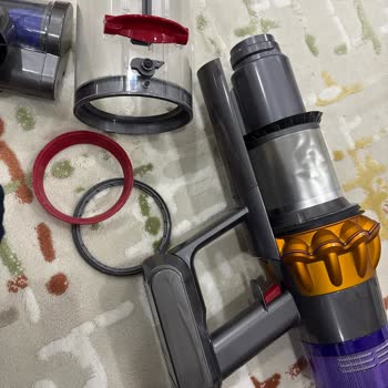 Dyson Cihazının Kırmızı Lastiği Takılamıyor