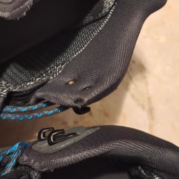 FLO Mağazasından Aldığım Bot İç Tabanı Hızla Yırtıldı, Değişim Talebim Reddedildi