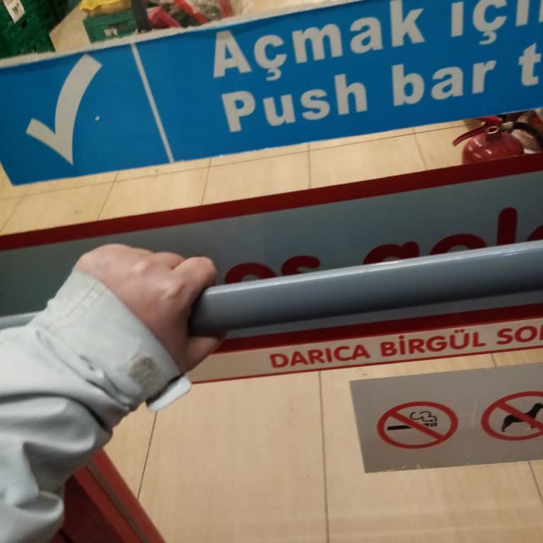 Şok Market Darıca Şubesinde K****’nın Sürekli Geç Açması Ve Profesyonellik Sorunları
