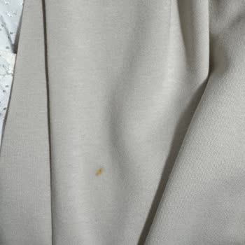 Arçelik Çamaşır Makinesinde Lekeler Çıkaramama Ve Kurutma Makinesinde Fan Arızası Çözülmedi