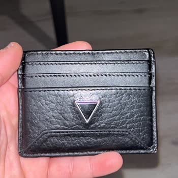 Guess Cüzdanındaki Logo 3 Hafta Sonra Silindi Boyner Çözüm Sunmadı