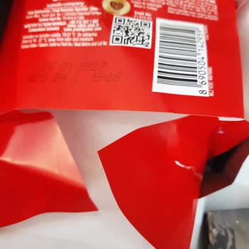 Ülker Çikolatalarında Görülen Beyazlama Ve Özür Talebi