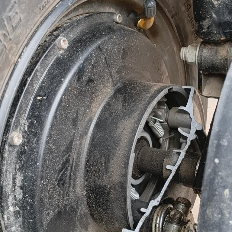 Garanti Kapsamında Olmasına Rağmen Arka Fren Kampanası Değişimi Reddedildi Ve 750 TL Ücret İstenen