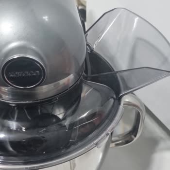 Ayak Vakumu Çıktı, Hamur Yoğurma Makinesi Titriyor