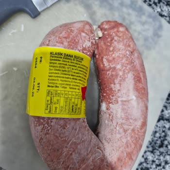 Apikoğlu Sucuğunda Küf Ve Koku Sorunu: Sağlık Riski Ve İade Süreci