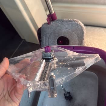 Parex Mopunun Şeffaf Parçasının Yamulması Ve Yedek Parça İsteği