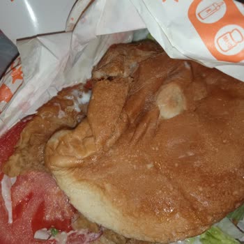 Popeyes Bağcılar Şubesinden Gelen Siparişte Bayat Tavuk Ve Sağlık Riski