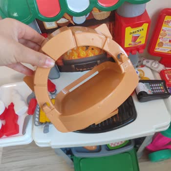 Uçar Oyuncak Pizza Restoran Setinde Kapağın Kapanmaması Ve Taş Ocak Uyumsuzluğu