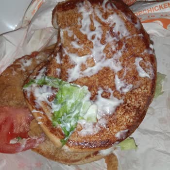 Trendyol GO Üzerinden Aldığım Popeyes Siparişinde Bayat Tavuk Ve Sağlık Riski