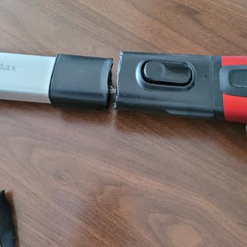 Philips Dikey Süpürgem Plastik Bağlantısı Aniden Kırıldı Ücretsiz Değişim Talebi