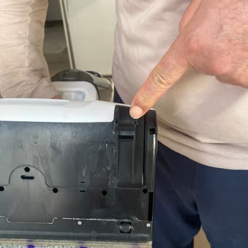 Garanti Altındaki Tefal Süpürge Tekerleği İçin Aşırı Ücret Talebi