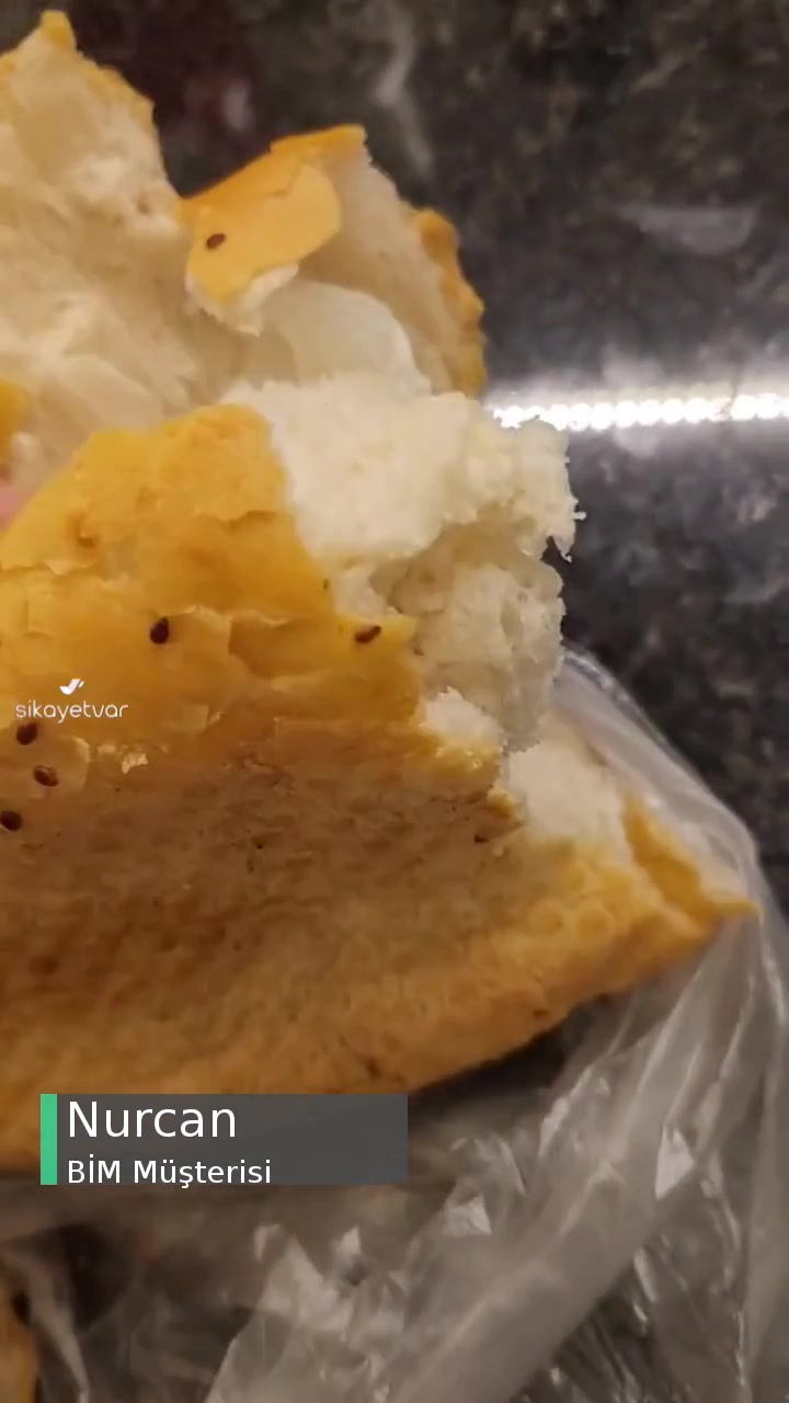 BİM Ekmekten Eldiven Çıktı videonun kapak resmi