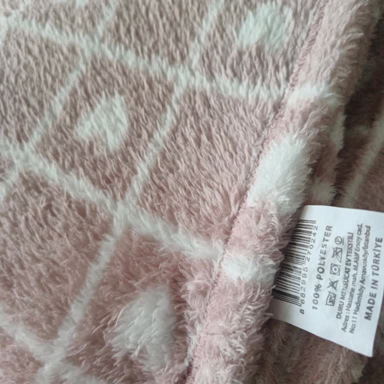 Kalitesiz TV Battaniyesi Ve İlgisiz Mağaza Yaklaşımı