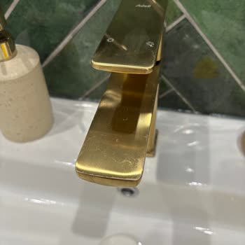 Adell Banyo Bataryası Kaplama Sorunu Ve Duş Başlığı Arızası İçin Hızlı Değişim Talebi